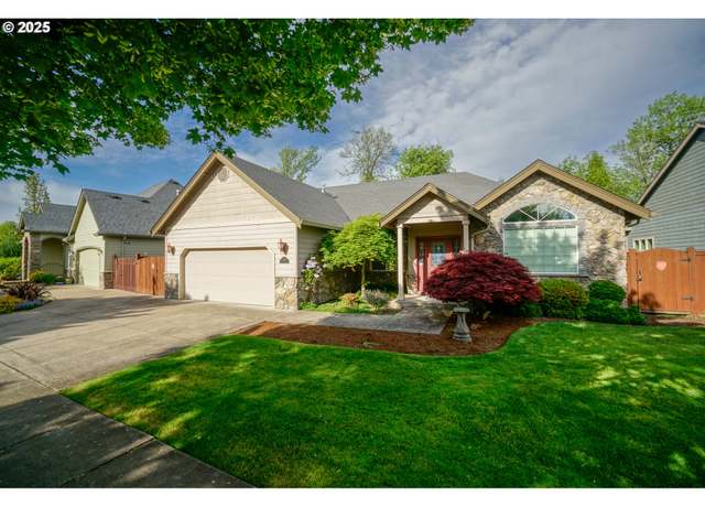 Property at 2459 Borders Dr, Eugene, OR 97404, 3 beds, 2 baths