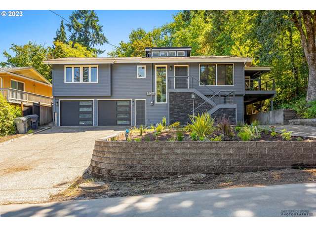 Property at 2022 Floral Hill Dr, Eugene, OR 97403, 5 beds, 3 baths