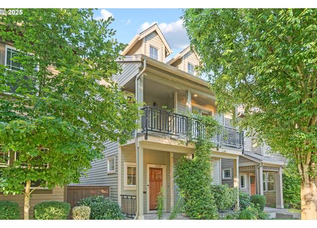 Property at 11325 SW Barber St, Wilsonville, OR 97070, 3 beds, 2.5 baths