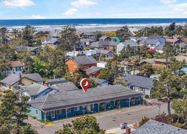 Property at 1560 S Downing St, Seaside, OR 97138, 8 beds, 4 baths