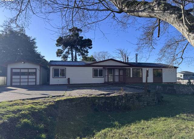 Property at 380 Leelo Ct, Florence, OR 97439, 3 beds, 2 baths
