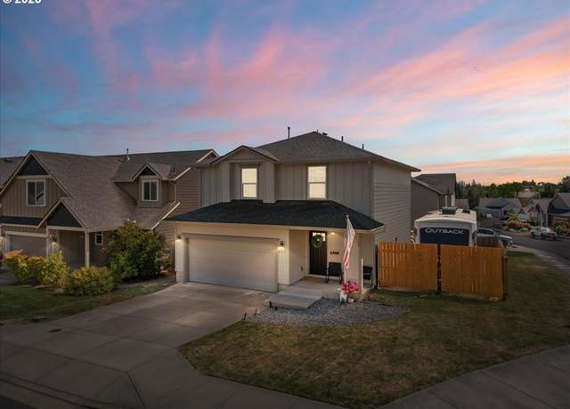 Property at 907 E 16th St, Lafayette, OR 97127, 4 beds, 2.5 baths
