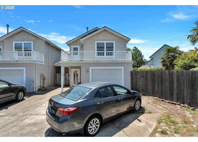 Property at 1455 NE Jessica Loop, Hillsboro, OR 97124, 3 beds, 2 baths