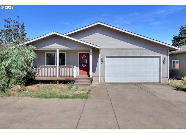 Property at 1633 S St, Springfield, OR 97477, 3 beds, 2 baths