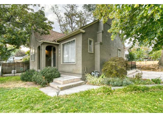 Property at 901 NW Furnish Ave, Pendleton, OR 97801, 3 beds, 1 bath