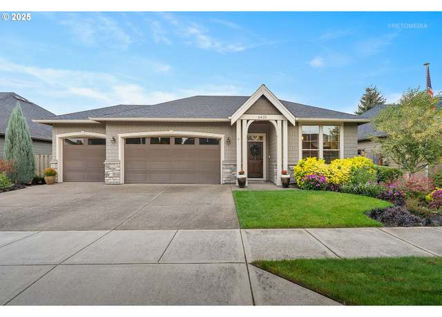 Property at 6435 SE Ketchum St, Milwaukie, OR 97267, 3 beds, 2.5 baths