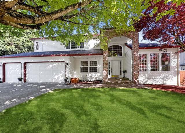 Property at 3807 SE 184th Ct, Vancouver, WA 98683, 4 beds, 2.5 baths