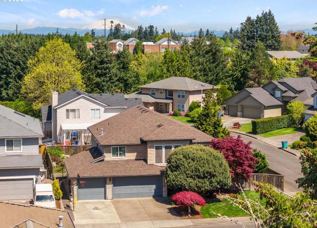 Property at 3304 NW 116th Way, Vancouver, WA 98685, 4 beds, 2.5 baths