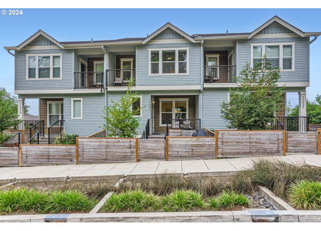 Property at 11331 SW Capitol Hwy, Portland, OR 97219, 3 beds, 3 baths