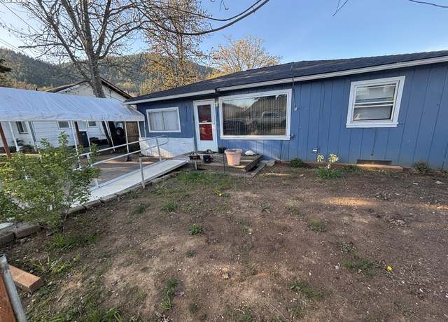 Property at 769 NE Christian St, Myrtle Creek, OR 97457, 3 beds, 1 bath