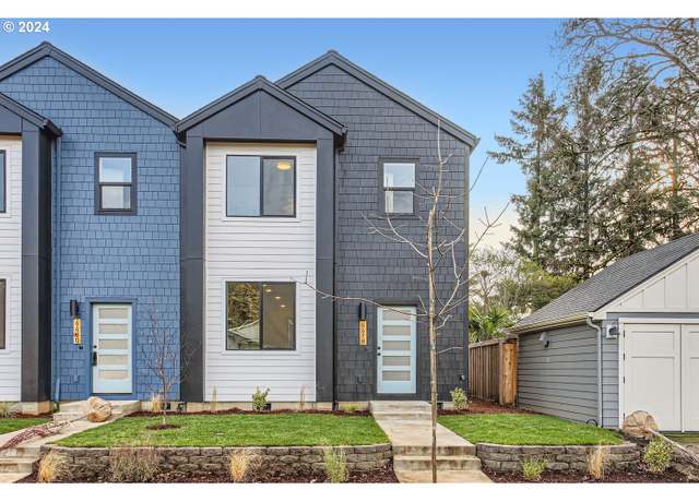 Property at 6678 SE Clinton St, Portland, OR 97206, 2 beds, 2.5 baths
