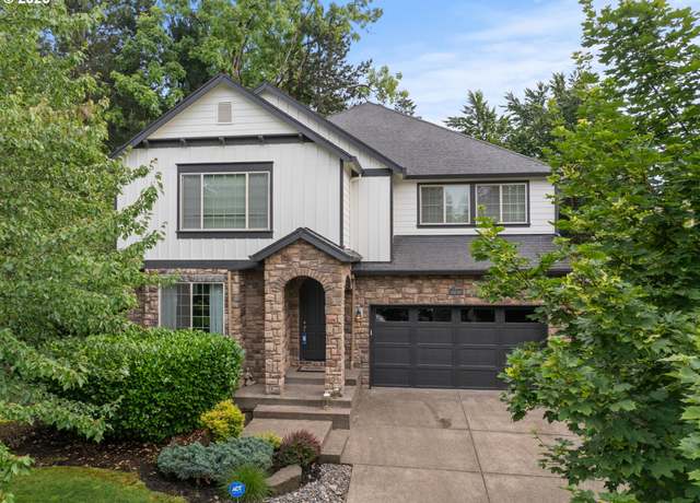 Property at 12647 SW 21st Ct, Lake Oswego, OR 97035, 5 beds, 2.5 baths