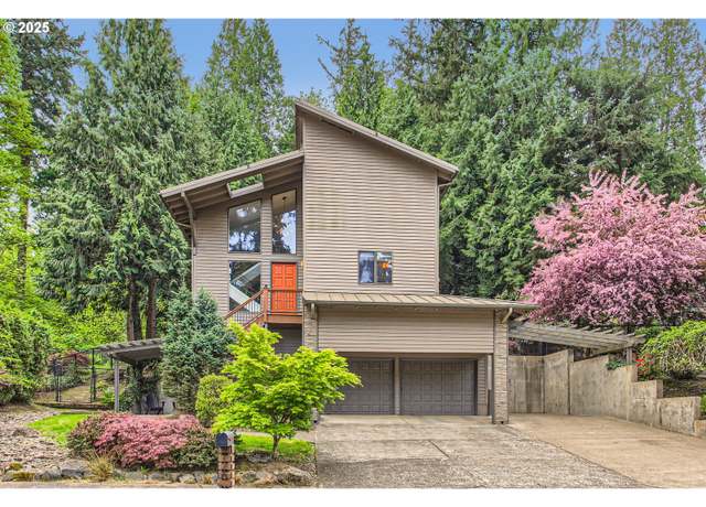 Property at 726 SE 27th St, Gresham, OR 97080, 3 beds, 3 baths