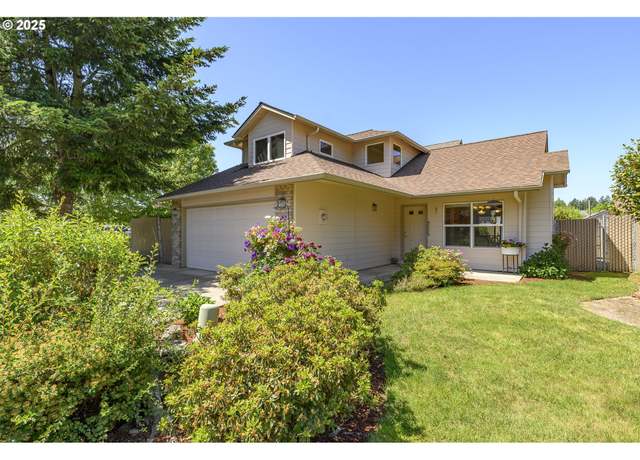 Property at 305 NE Fircrest Pl, Mcminnville, OR 97128, 3 beds, 2 baths