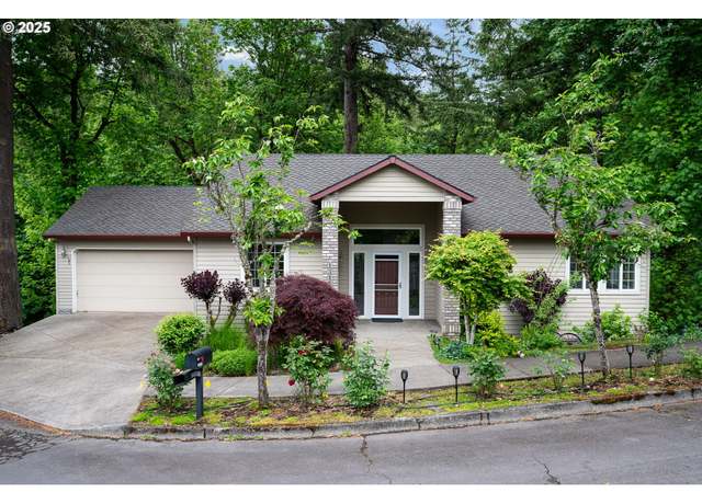 Property at 1315 SW 19th Dr, Gresham, OR 97080, 4 beds, 3.5 baths