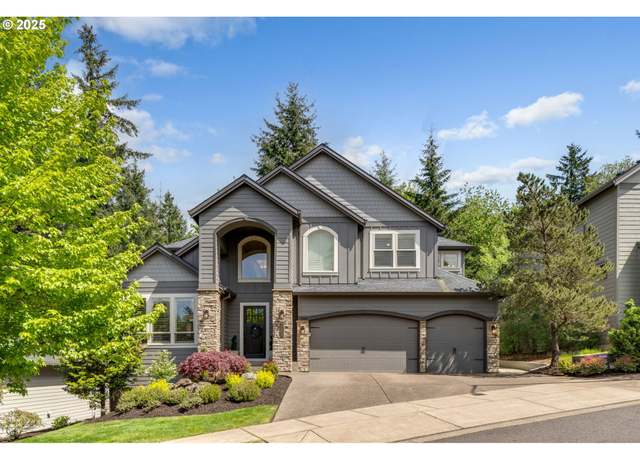Property at 12260 SW 13th Ct, Portland, OR 97219, 5 beds, 3.5 baths