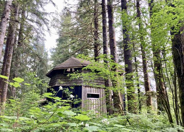 Property at 71 N Bass Ct, Otis, OR 97368, 1 bed, 1 bath