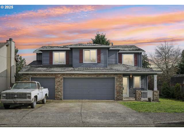 Property at 57 Salal St, St. Helens, OR 97051, 5 beds, 2.5 baths