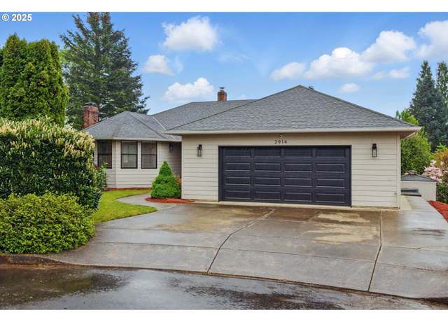 Property at 3914 S Cir, Washougal, WA 98671, 4 beds, 3 baths