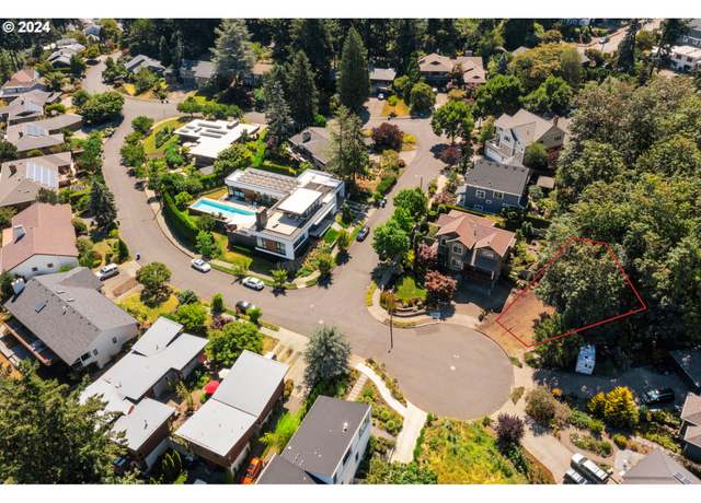 Property at SE Ash Pl #10, Portland, OR 97215
