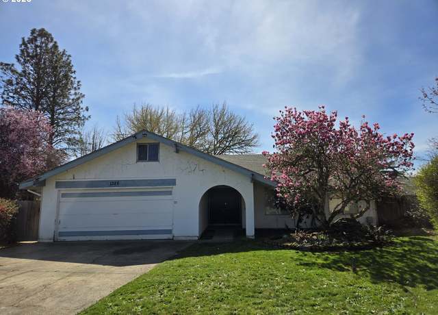 Property at 1326 E Second Ct, Sutherlin, OR 97479, 3 beds, 2 baths