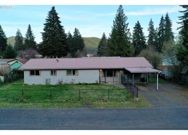 Property at 251 Vine Maple Loop, Carson, WA 98610, 4 beds, 2 baths