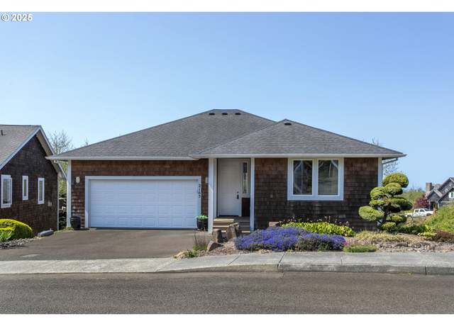 Property at 2165 Skyline Dr, Seaside, OR 97138, 3 beds, 2.5 baths