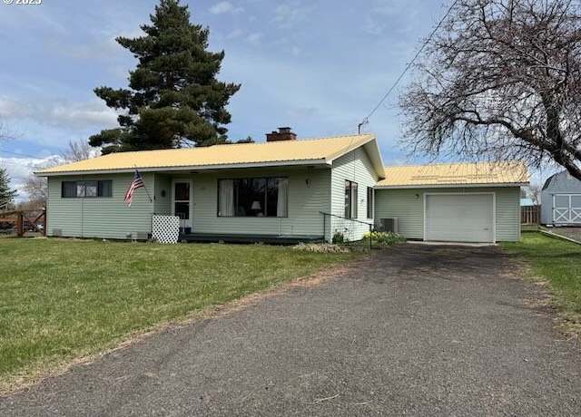 Property at 600 S East St, Joseph, OR 97846, 2 beds, 1.5 baths