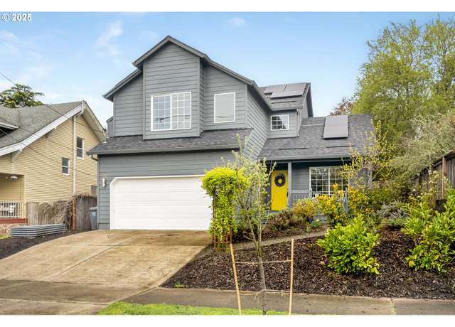 Property at 5011 SE Boise St, Portland, OR 97206, 3 beds, 2.5 baths