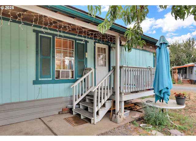 Property at 91052 S Willamette St #12, Coburg, OR 97408, 2 beds, 2 baths