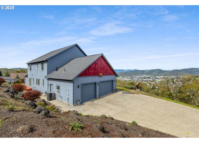 Property at 1548 NE Rocky Ridge Dr, Roseburg, OR 97470, 4 beds, 2.5 baths