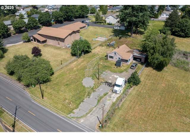 Property at 14908 NE 28th St, Vancouver, WA 98682, 2 beds, 1 bath