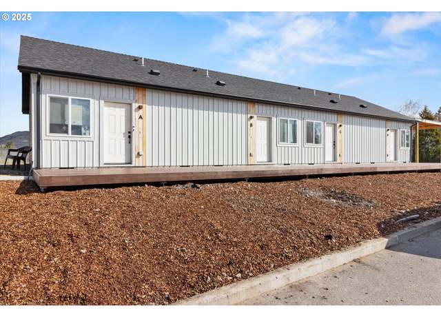 Property at 1209 Carlyle St, Klamath Falls, OR 97601, 20 beds, 10 baths