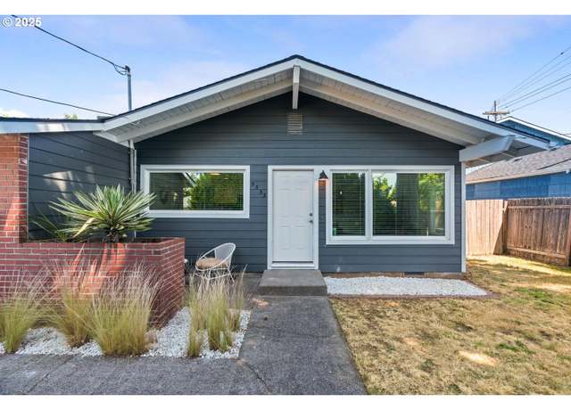 Property at 5533 SE Holgate Blvd, Portland, OR 97206, 3 beds, 1 bath