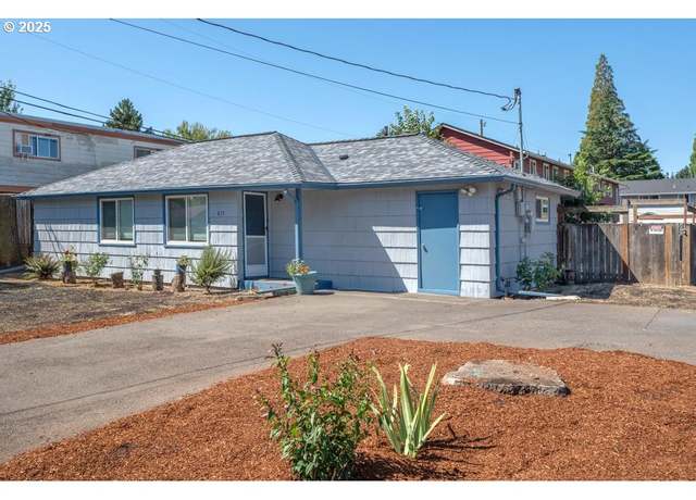 Property at 875 SE 13th Ave, Hillsboro, OR 97123, 3 beds, 1 bath
