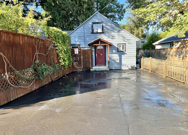 Property at 93 E Hillcrest Dr, Eugene, OR 97404, 3 beds, 1 bath