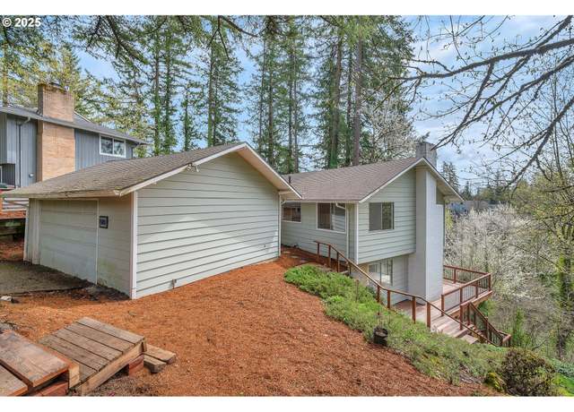 Property at 8180 SW Brookridge St, Portland, OR 97225, 4 beds, 2.5 baths