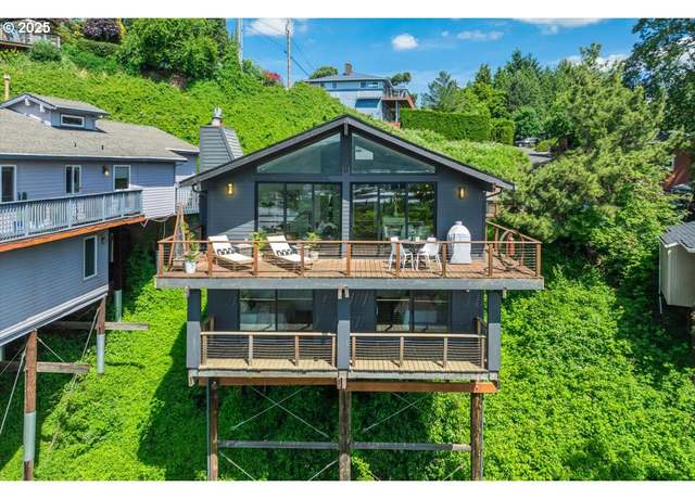 Property at 5237 N Emerson Dr, Portland, OR 97217, 2 beds, 2.5 baths
