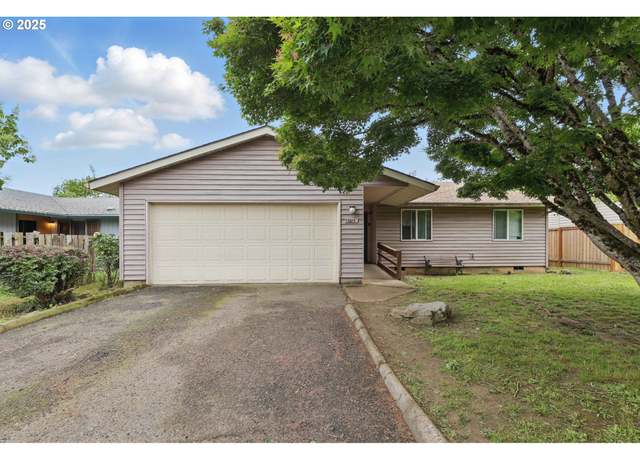 Property at 1315 SE 135th Ave, Portland, OR 97233, 3 beds, 2 baths