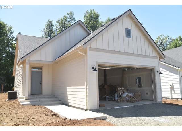 Property at 845 Oakleaf Way, Silverton, OR 97381, 3 beds, 2.5 baths