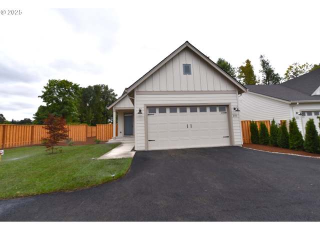 Property at 845 Oakleaf Way, Silverton, OR 97381, 3 beds, 2.5 baths