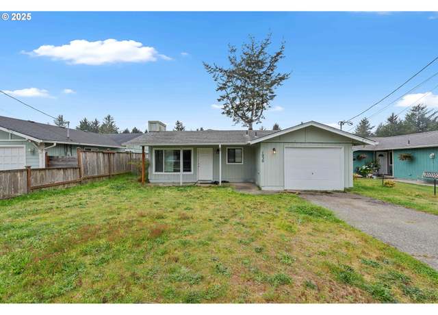 Property at 1030 Augustine Ave, Coos Bay, OR 97420, 3 beds, 1 bath