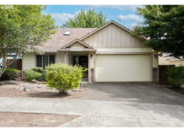 Property at 2173 Laurine Ct, Salem, OR 97301, 4 beds, 2.5 baths