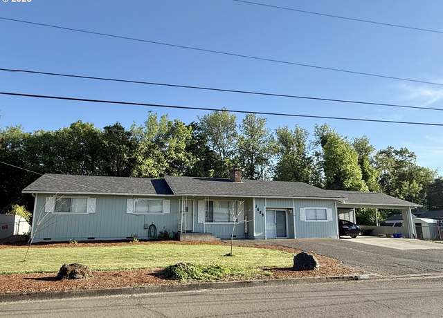 Property at 1689 NW Martin Ave, Roseburg, OR 97471, 3 beds, 2 baths