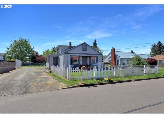 Property at 3118 Richard Ave, Eugene, OR 97402, 4 beds, 2 baths