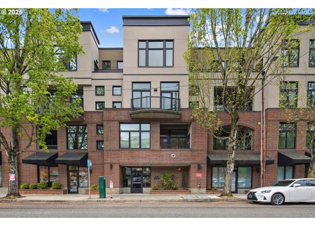 Property at 618 NW 12th Ave, Portland, OR 97209, 2 beds, 1 bath