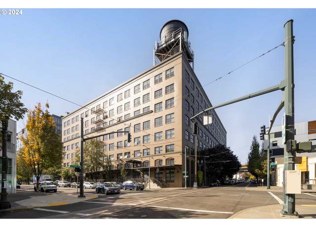 Property at 1420 NW Lovejoy St #321, Portland, OR 97209, 1 bed, 2 baths