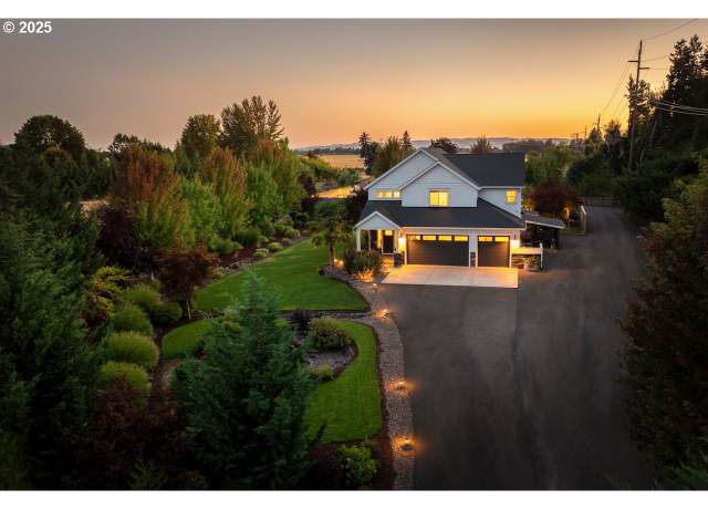 Property at 8720 SE Morgan Ln, Mcminnville, OR 97128, 5 beds, 2.5 baths