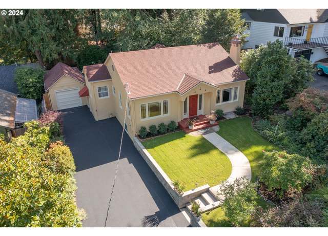 Property at 8922 SW Capitol Hwy, Portland, OR 97219, 4 beds, 2.5 baths