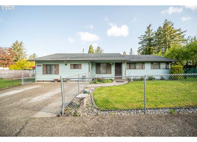 Property at 15651 SE Clinton Ct, Portland, OR 97236, 5 beds, 3 baths